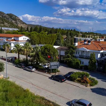 Herakles Thermal Отель 4*